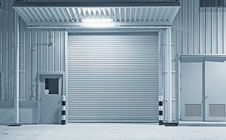 使用工業(yè)滑升門時(shí)應(yīng)注意什么？